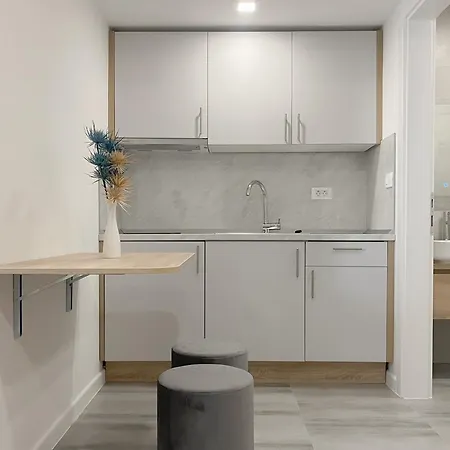 Loriana Apartman
