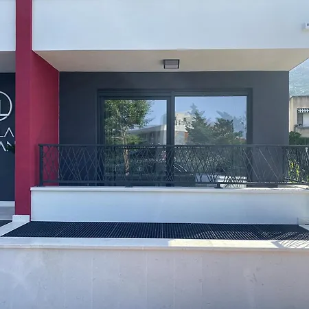 Loriana Apartman