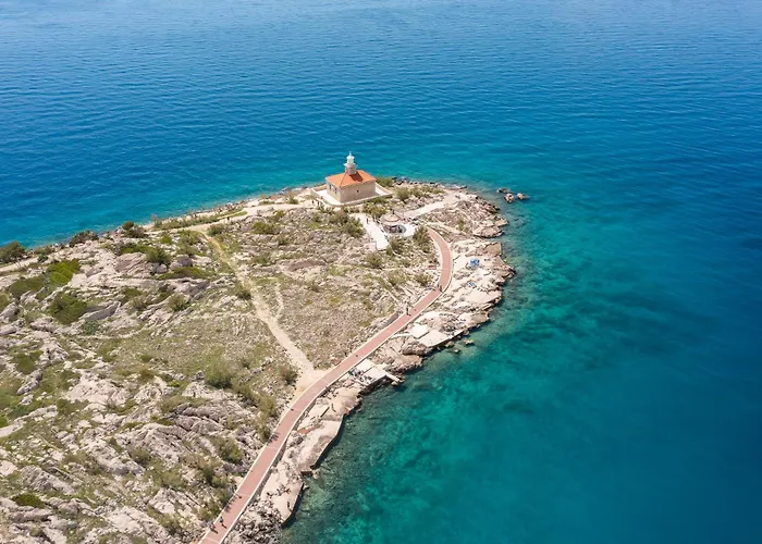 Loriana アパート