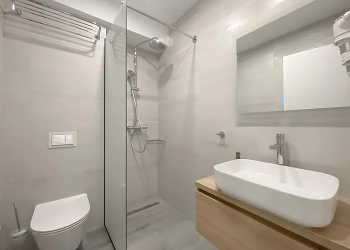 Loriana マカルスカ